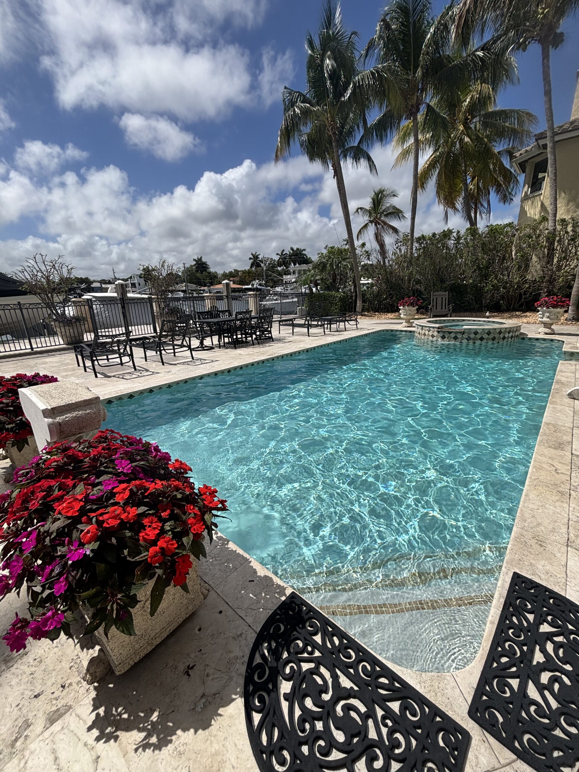 Pool service Hollywood FL